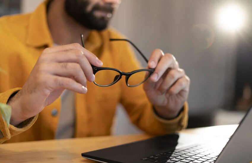 Óculos de grau masculino para o ambiente de trabalho